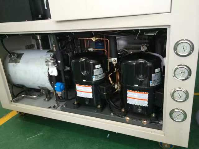 嚴復機械分享美容凍干粉凍干機